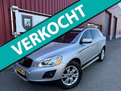 Volvo XC60 - 2.4 D5 AWD Momentum // Automaat // Clima // Navi // Leder // Cruise control