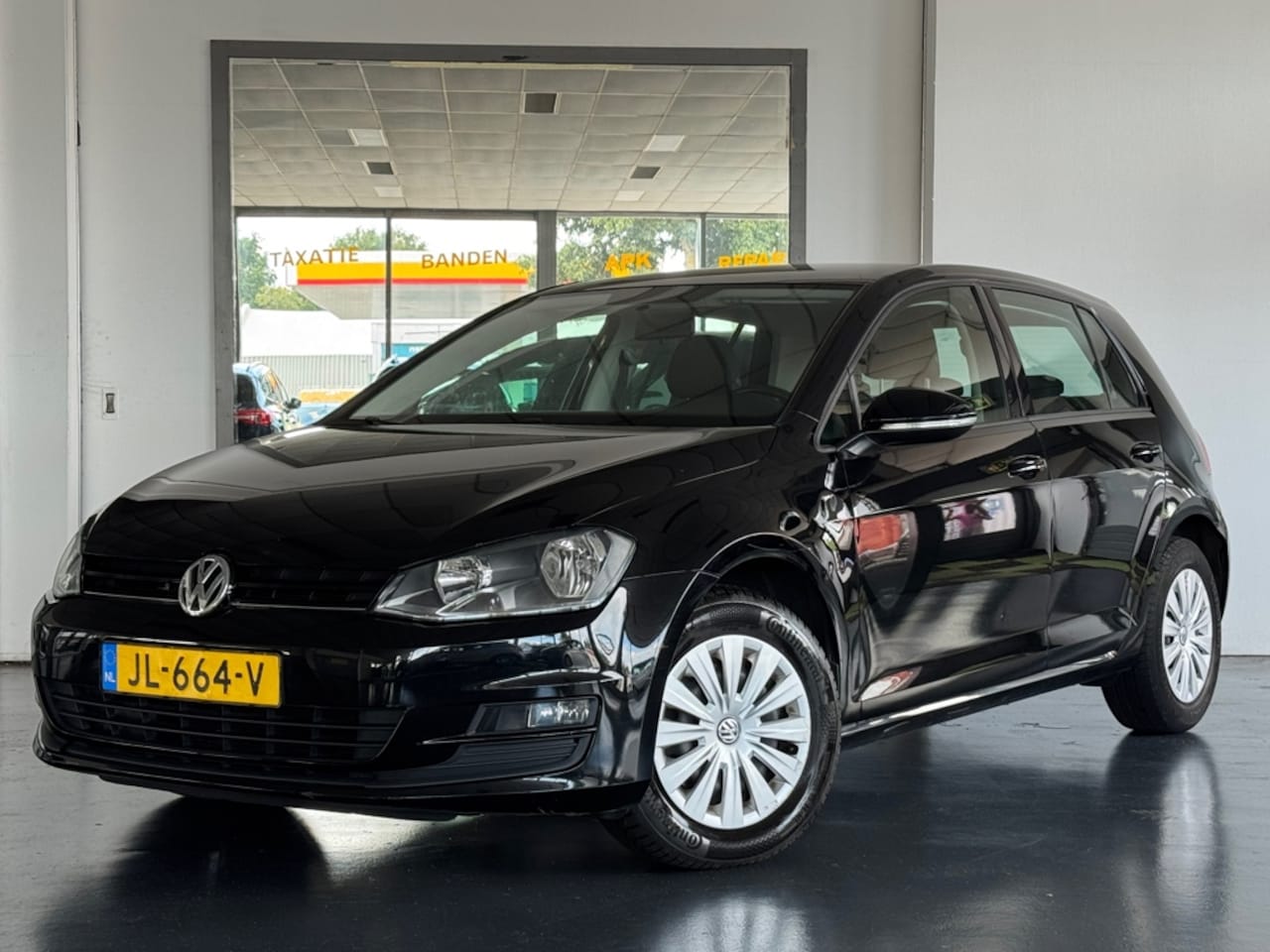 Volkswagen Golf - 1.6 TDI Trendline | Camera - AutoWereld.nl