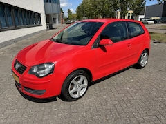 Volkswagen Polo - 1.4-16V Optive 80 PK AIRCO LMV NAP