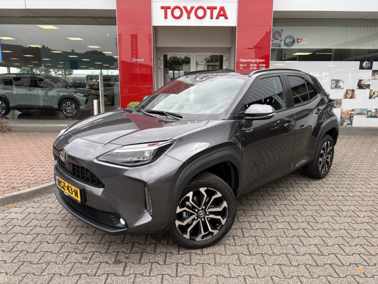 Toyota Yaris Cross - 1.5 Hybrid 130 Dynamic | Comfort Pack | Sensoren v/a | Stoelverw - AutoWereld.nl