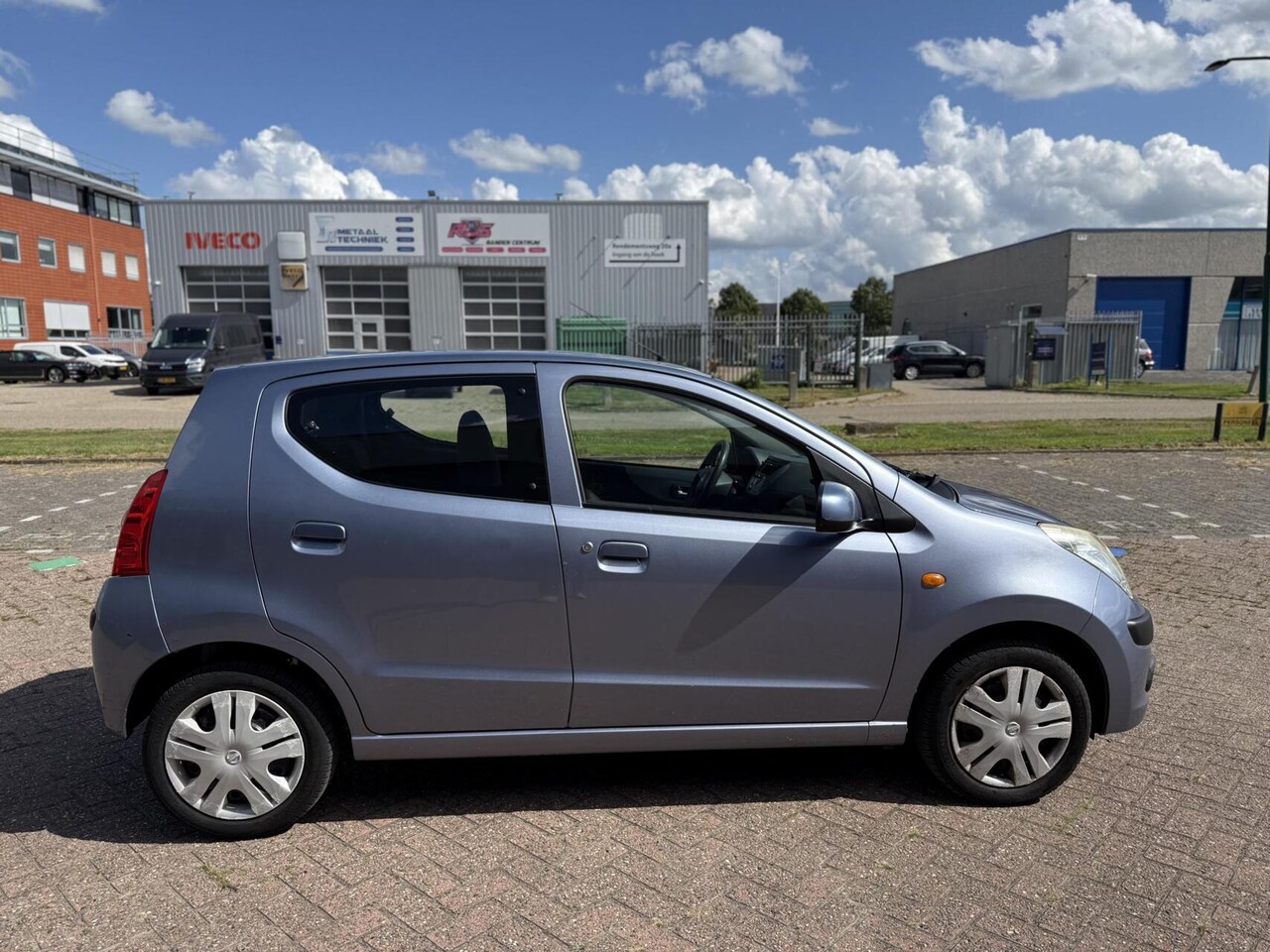 Nissan Pixo - 1.0 5-deurs Nieuwe koppeling Radio/Aux Netjes - AutoWereld.nl