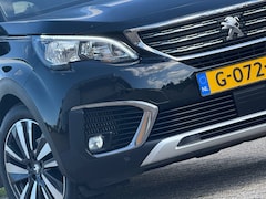 Peugeot 5008 - 1.2 PureTech Allure - Noir Perla Nera - Panoramisch schuifdak - 7 zitter