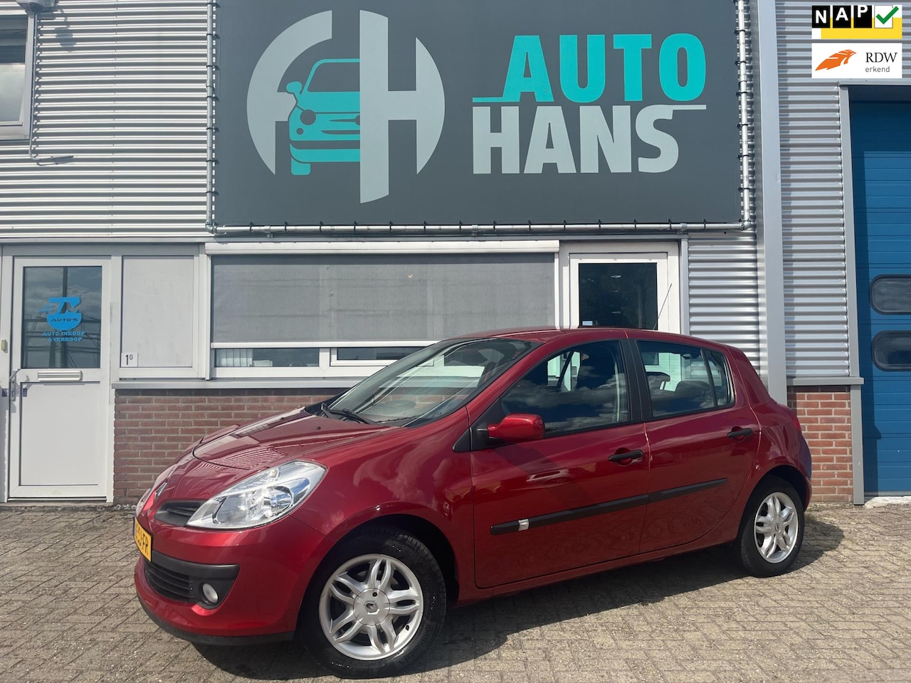 Renault Clio - 1.6-16V Dynamique Luxe | Orig. NL | nwe distributie - AutoWereld.nl