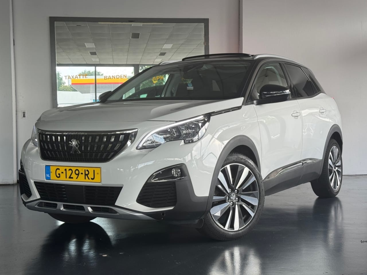 Peugeot 3008 - 1.2 PureTech Blue Lease Premium | Schuifdak | Automaat - AutoWereld.nl