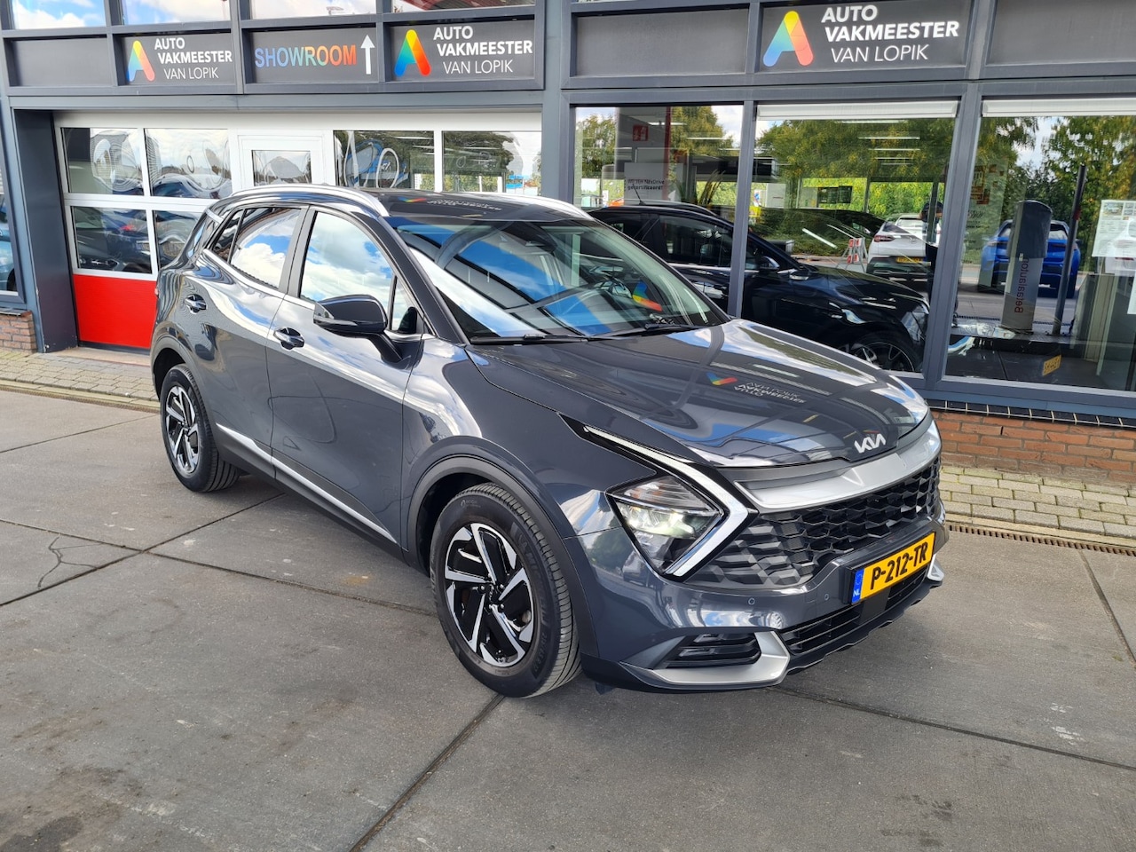 Kia Sportage - 1.6 T-GDi 150pk Mild Hybrid DynamicLine Stoelverw. - AutoWereld.nl