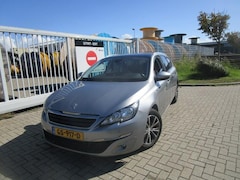 Peugeot 308 SW - 1.2 PureTech Style, Pano/Navi