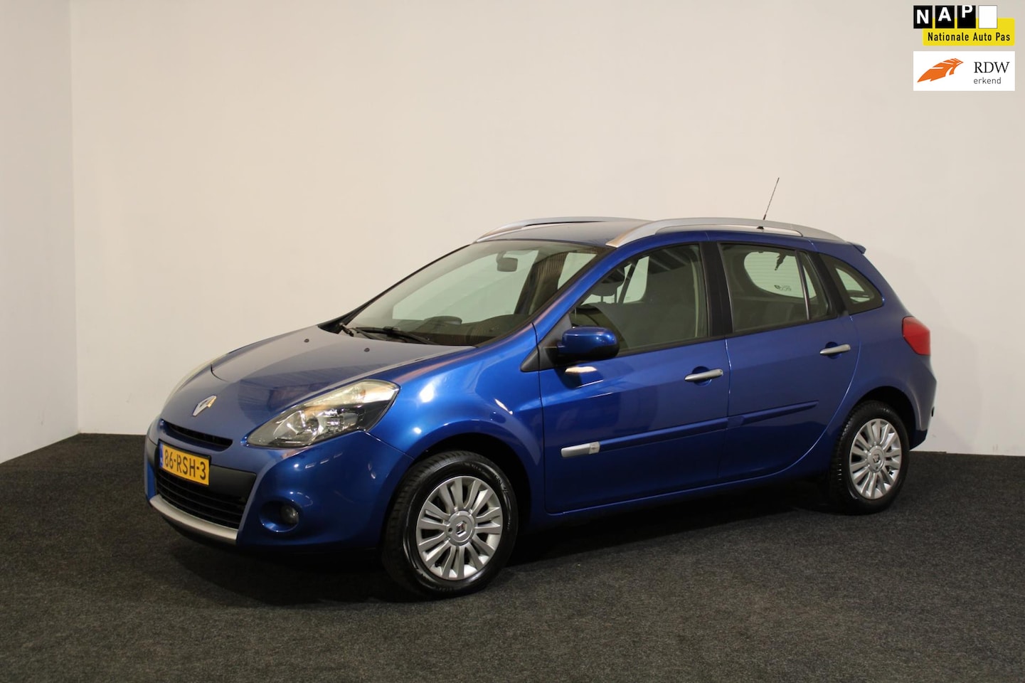 Renault Clio Estate - 1.2-16V Collection - 2011- Zuinig & Ruim - Trekhaak - Nwe APK - Afleveringsbeurt - € 3495. - AutoWereld.nl