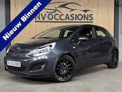 Kia Rio - 1.2 CVVT Comfort Pack ECC/PARKEERSNSR/17"/SPORTIEF/APK/LED