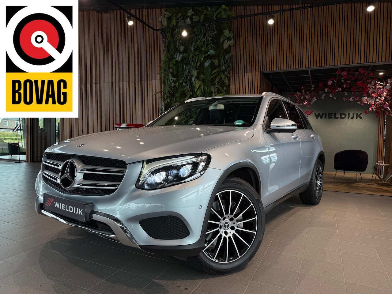 Mercedes-Benz GLC-klasse - 250 4MATIC Premium Plus dealer onderhouden trekhaak - AutoWereld.nl
