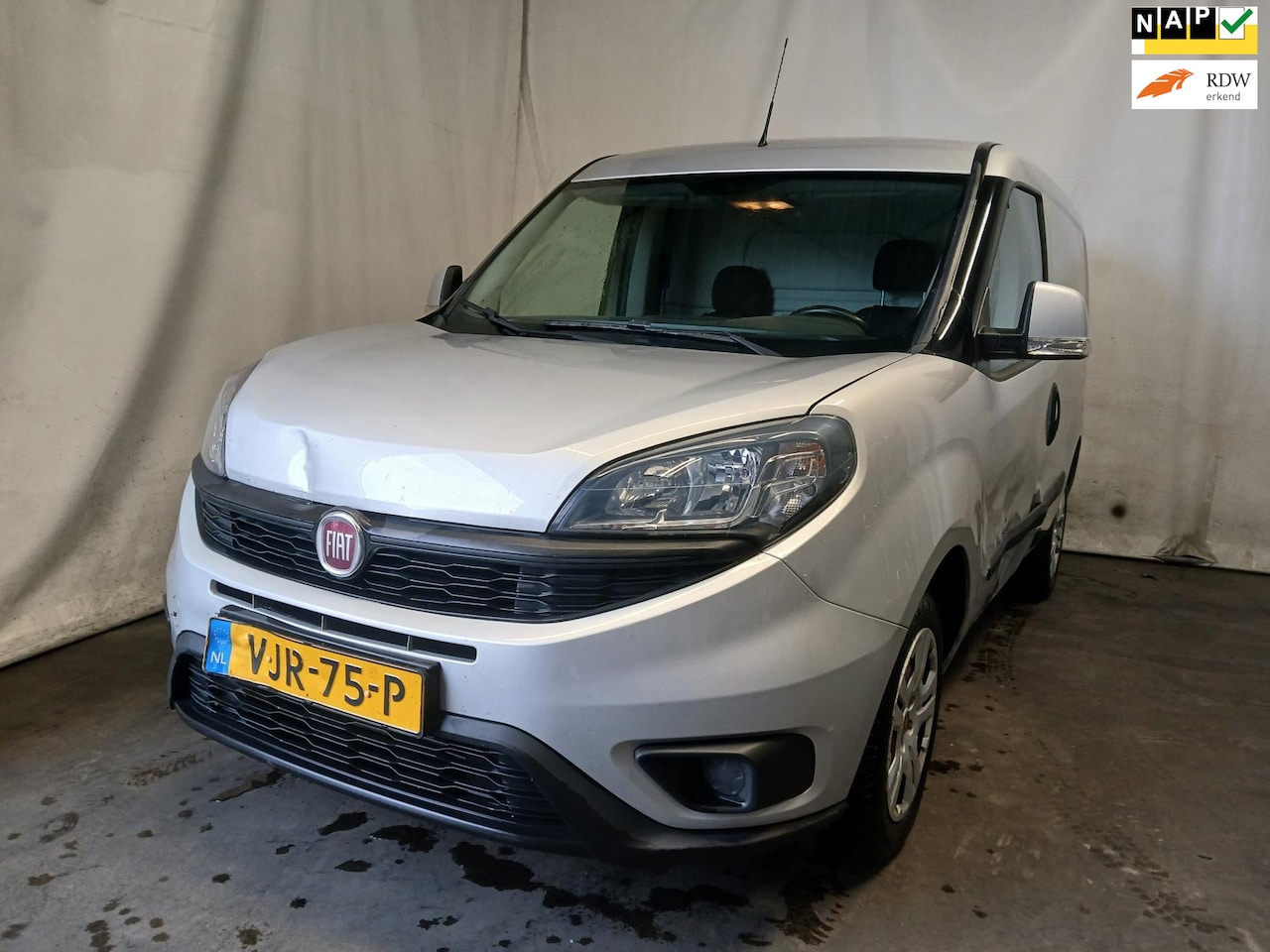Fiat Doblò Cargo - 1.3 MJ L1H1 SX schadeauto!! - AutoWereld.nl