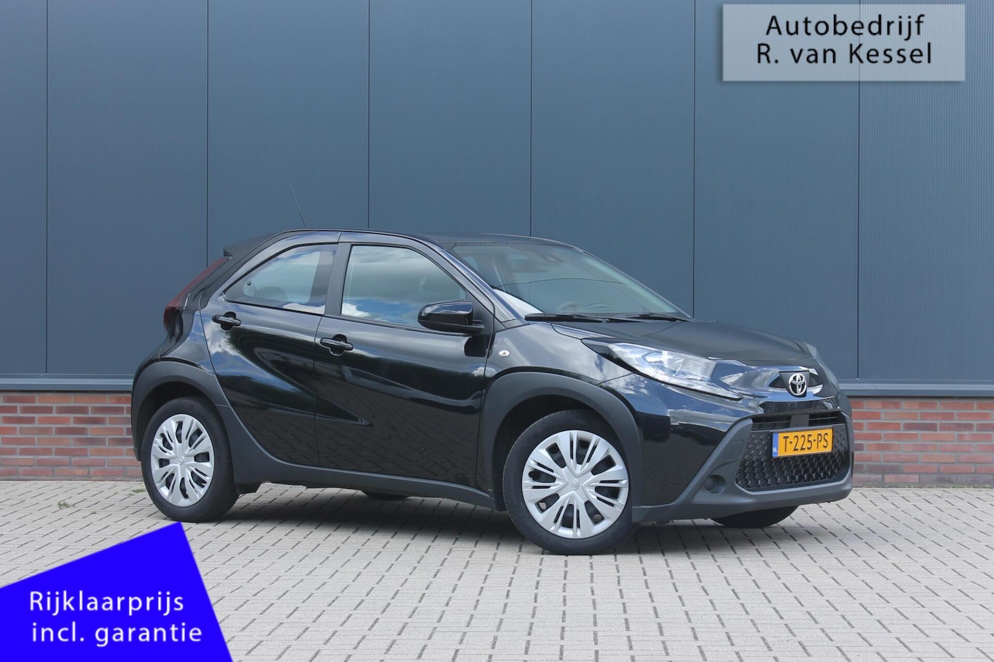 Toyota Aygo X - 1.0 VVT-i MT Play I 1Eigenaar I Carplay I NL-auto - AutoWereld.nl