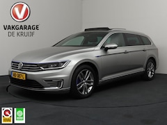 Volkswagen Passat Variant - 1.4 TSI GTE Connected Series Plus | ACC | Trekhaak | Pano