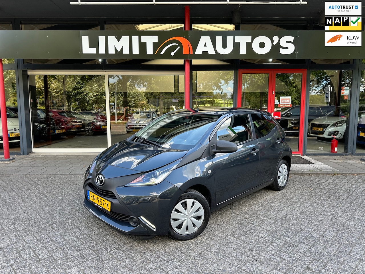 Toyota Aygo - 1.0 VVT-i x-fun Airco/El.ramen/Nw.koppeling/5drs/Apk - AutoWereld.nl