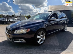 Volvo V70 - 2.4 D5*Goed Onderhouden*Xenon*Navigatie*Leer