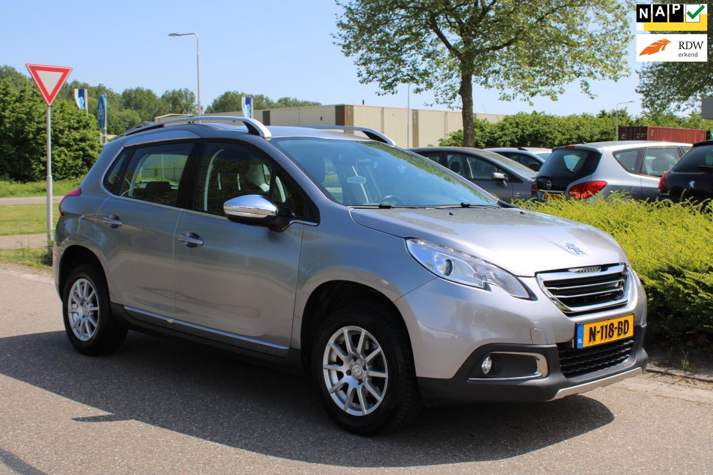 Peugeot 2008 - 1.2 PureTech ALLURE PACK PREMIUM PLUS/CLIMA AIRCO/CRUISECONTROL/HALF LEER/LM-VELG/nieuwe A - AutoWereld.nl