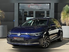 Volkswagen Golf - 1.5 eTSI Style 150pk Stoelverwarming/ErgoActive/Camera