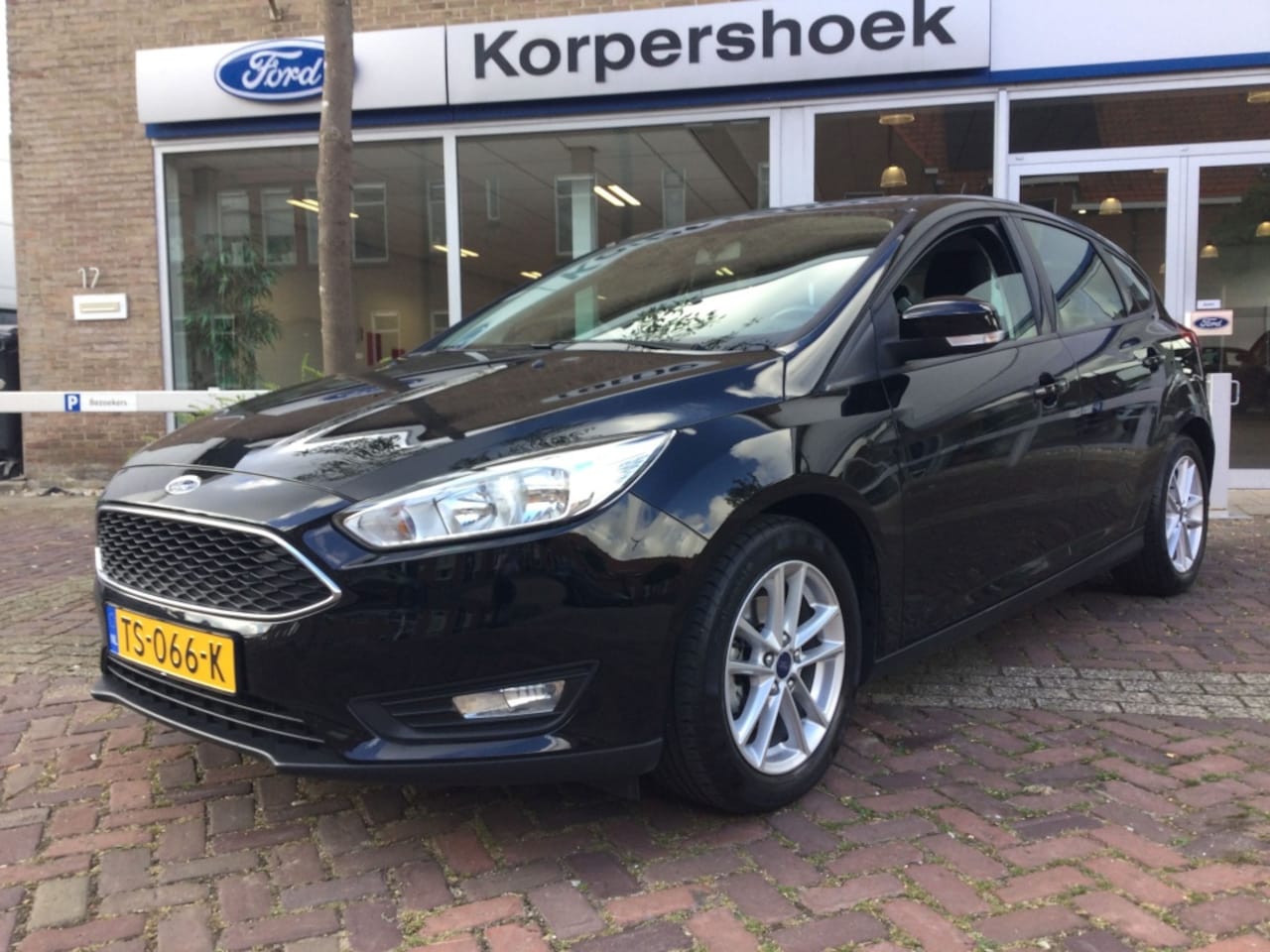 Ford Focus - 1.0 100 pk EcoBoost Trend Ed. BNS. 5 drs. - AutoWereld.nl