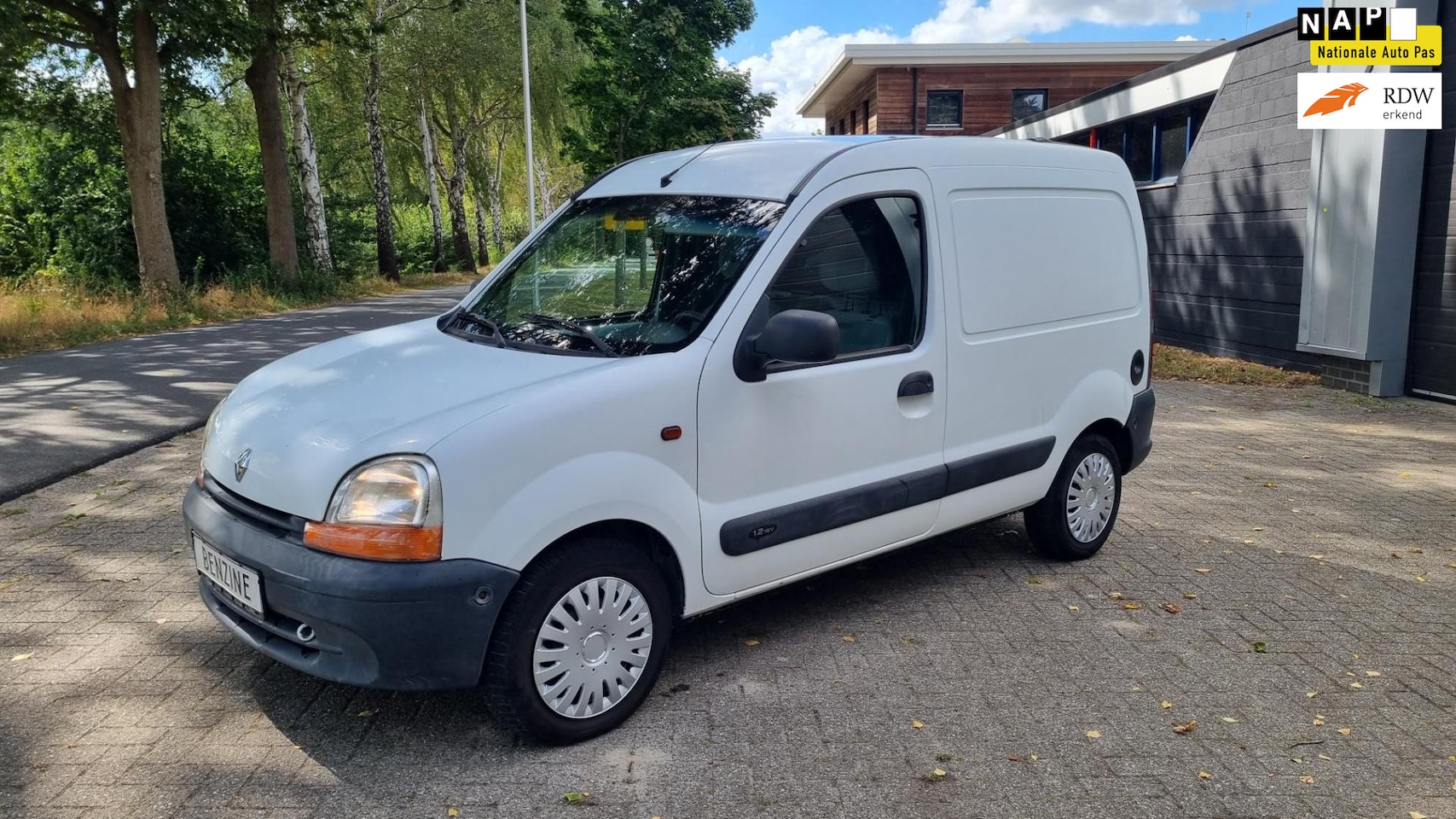 Renault Kangoo Express - 1.2 Confort BENZINE 133000KM TREKHAAK - AutoWereld.nl