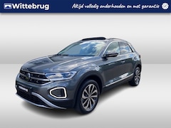 Volkswagen T-Roc - 1.5 TSI Style / PANODAK / 17"LMV / APP.Connect / NAVI / CAMERA