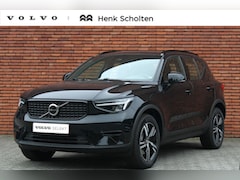 Volvo XC40 - B4 Plus Dark | Trekhaak | Parkeercamera | Apple Carplay | Google Maps | Adaptieve Cruise C