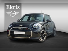 MINI Cooper S - Favoured Uitvoering / Pakket XL / 18'' LM Velgen