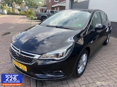 Opel Astra - 1.4 Turbo 120 Jaar Edition