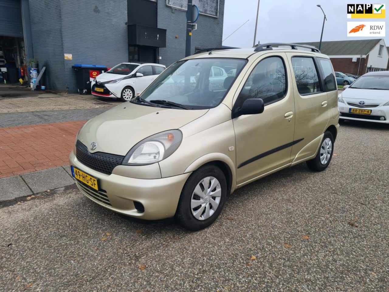 Toyota Yaris Verso - 1.3-16V VVT-i Sol AUTOMAAT Airco indien met nieuwe APK - AutoWereld.nl