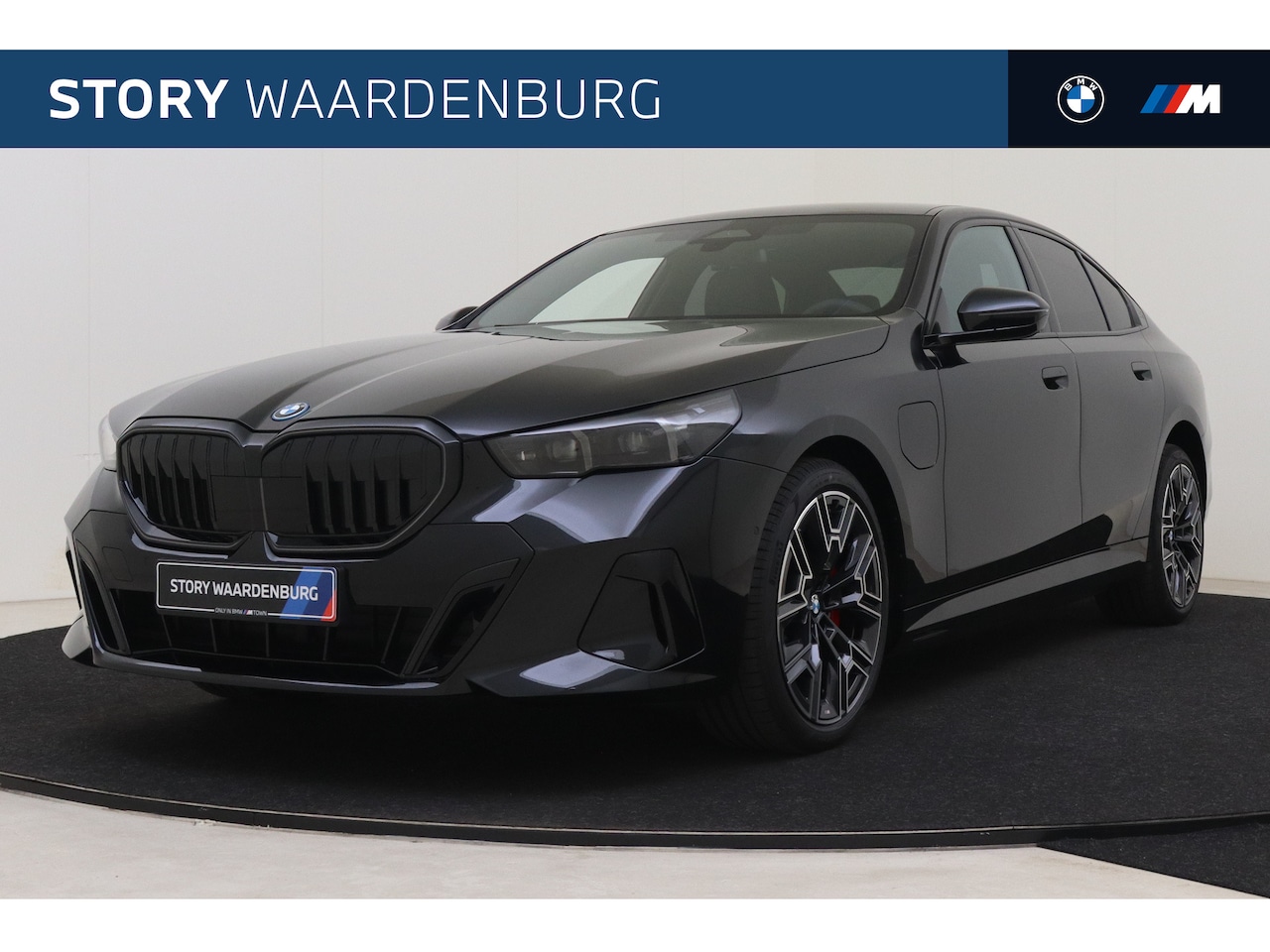 BMW 5-serie - 530e M Sport / Trekhaak / Achteruitrijcamera / Adaptieve LED / Stoelventilatie / M Sporton - AutoWereld.nl