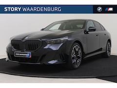 BMW 5-serie - 530e M Sport / Trekhaak / Achteruitrijcamera / Adaptieve LED / Stoelventilatie / M Sporton