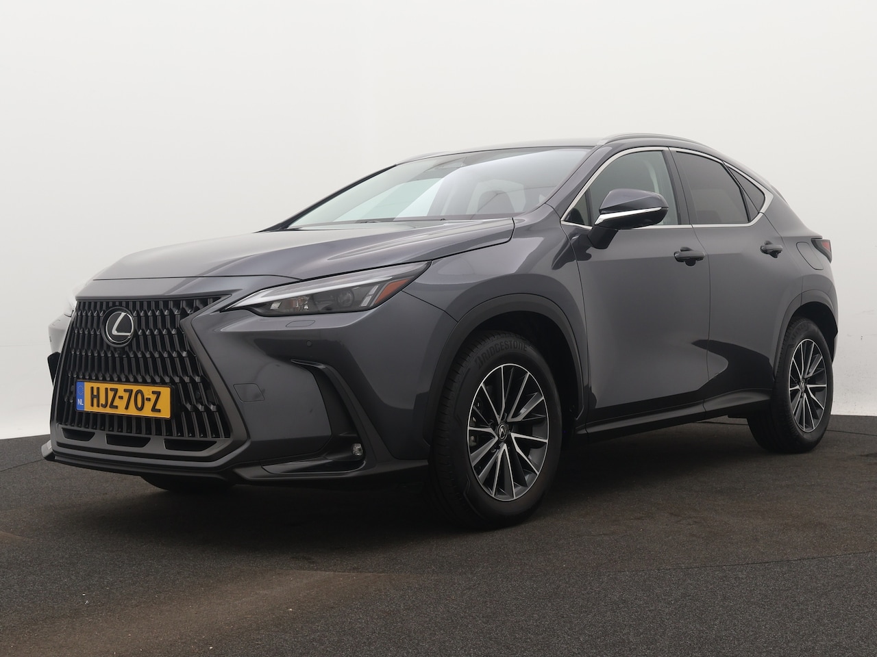 Lexus NX - 450h+ Luxury Line Limited | Direct leverbaar | Elektrische achterklep | 360° Camera | - AutoWereld.nl