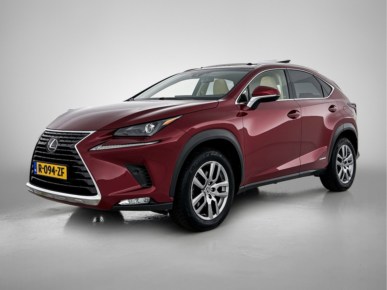 Lexus NX - 300h AWD Luxury Line Limited | Schuif - / kanteldak | - AutoWereld.nl