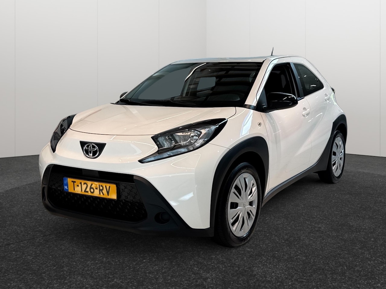 Toyota Aygo X - 1.0 VVT-i MT Play | Airco | DAB radio | - AutoWereld.nl