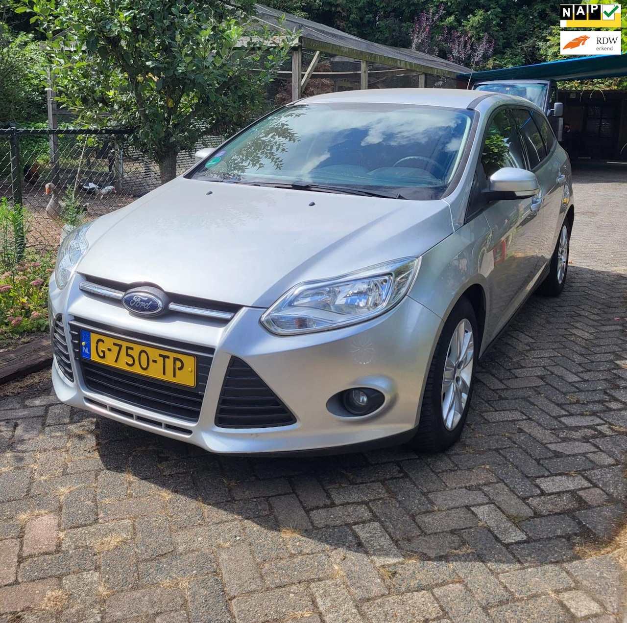 Ford Focus Wagon - 1.0 EcoBoost Trend nette auto, Koppaking lek! - AutoWereld.nl