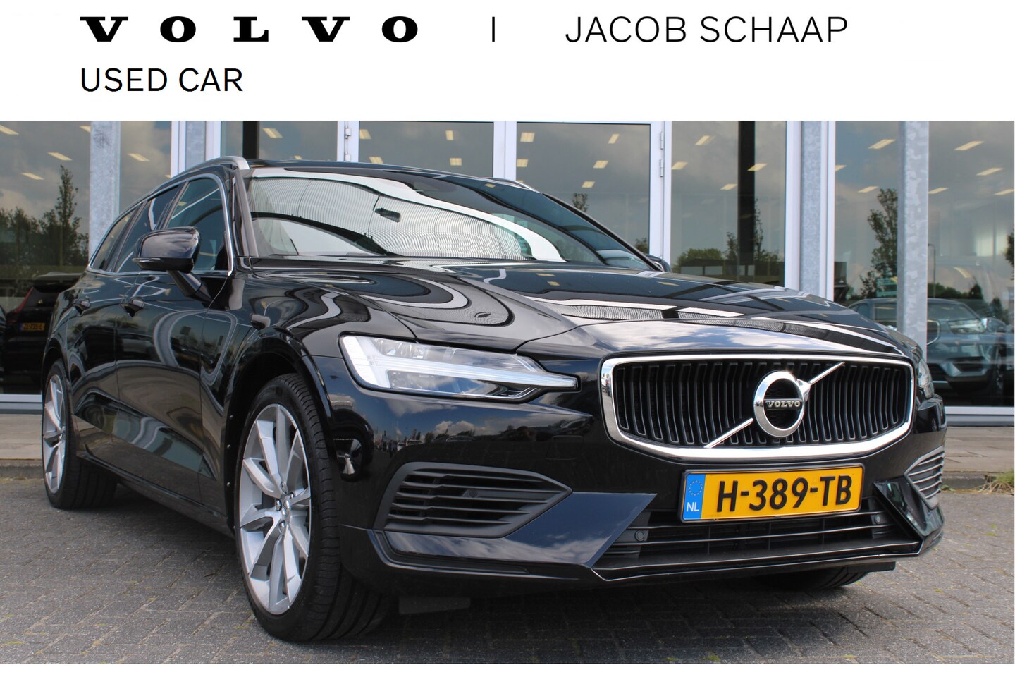 Volvo V60 - 2.0 T8 Twin Engine AWD Momentum Pro | Adapt. Cruise | Schuif/kanteldak | BLIS | Verw. stoe - AutoWereld.nl