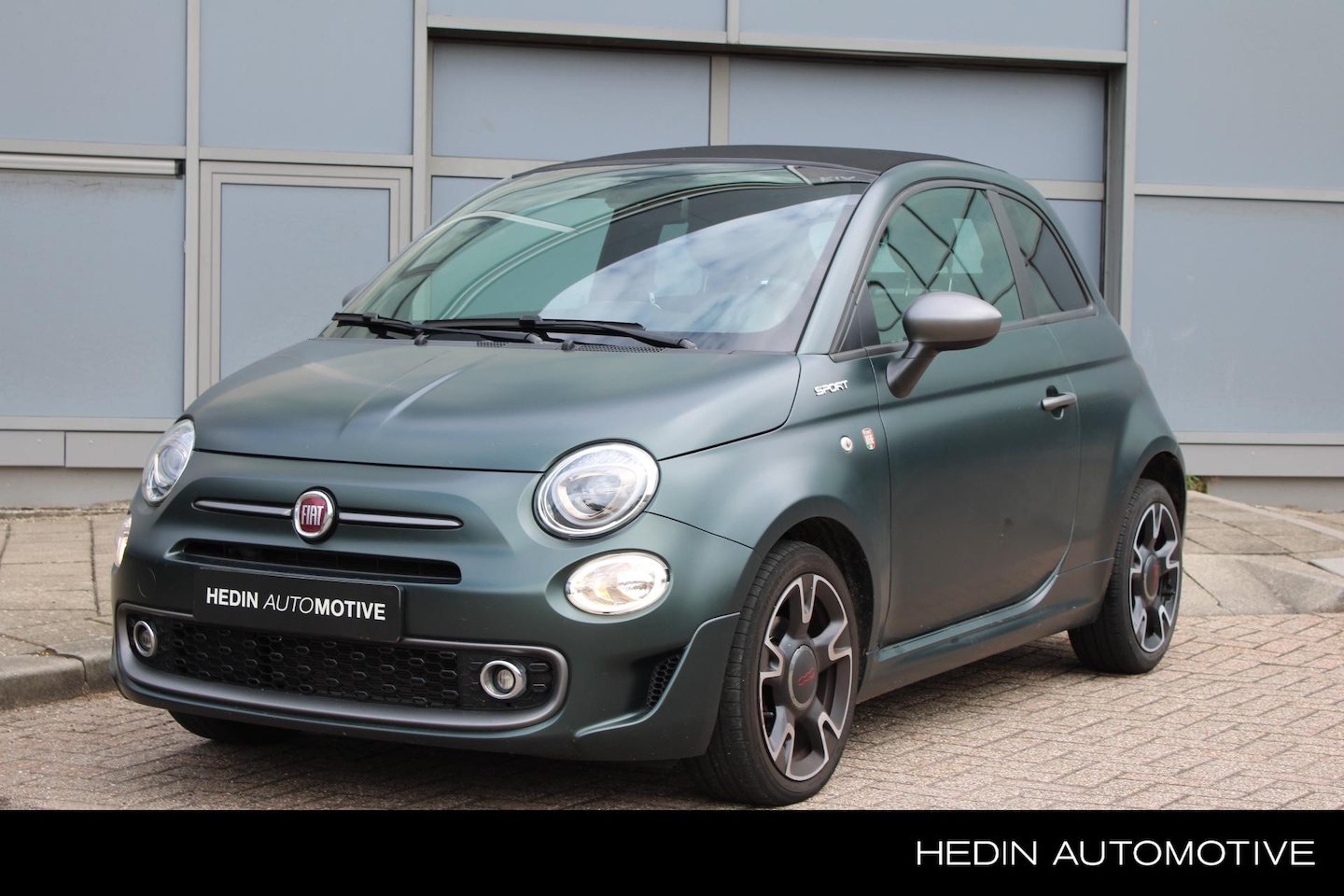 Fiat 500 C - 1.0 Hybrid Sport | Verde Portofino Matt | Carplay | Parkeersensoren | Cruise Control | Cli - AutoWereld.nl