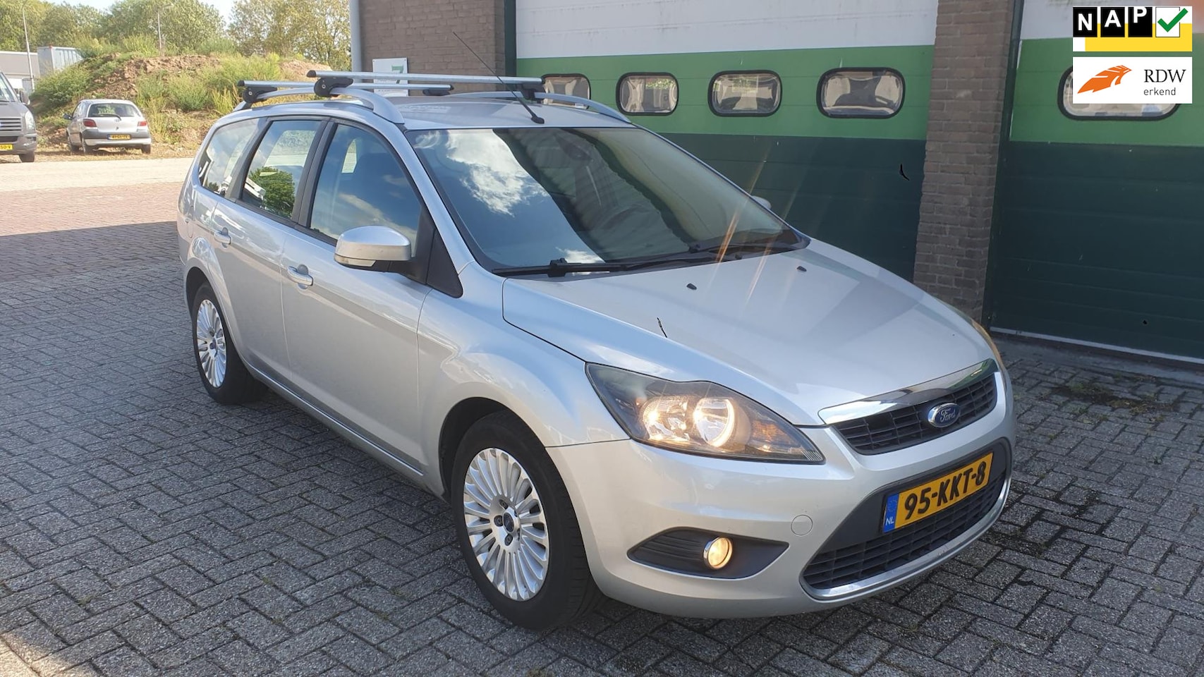 Ford Focus Wagon - 1.8 Limited NAVI KLIMA - AutoWereld.nl