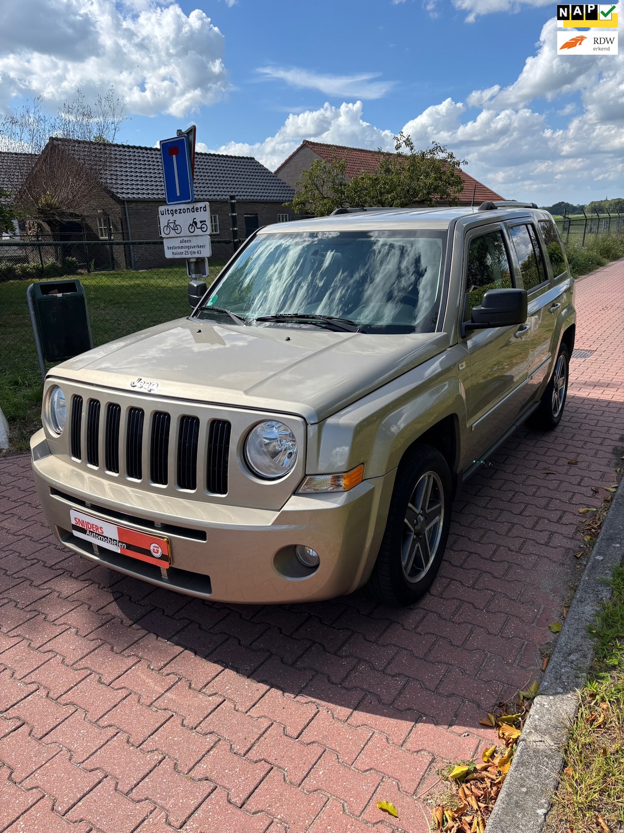 Jeep Patriot - 2.4 Limited Liberty NAP NWE APK AIRCO! - AutoWereld.nl