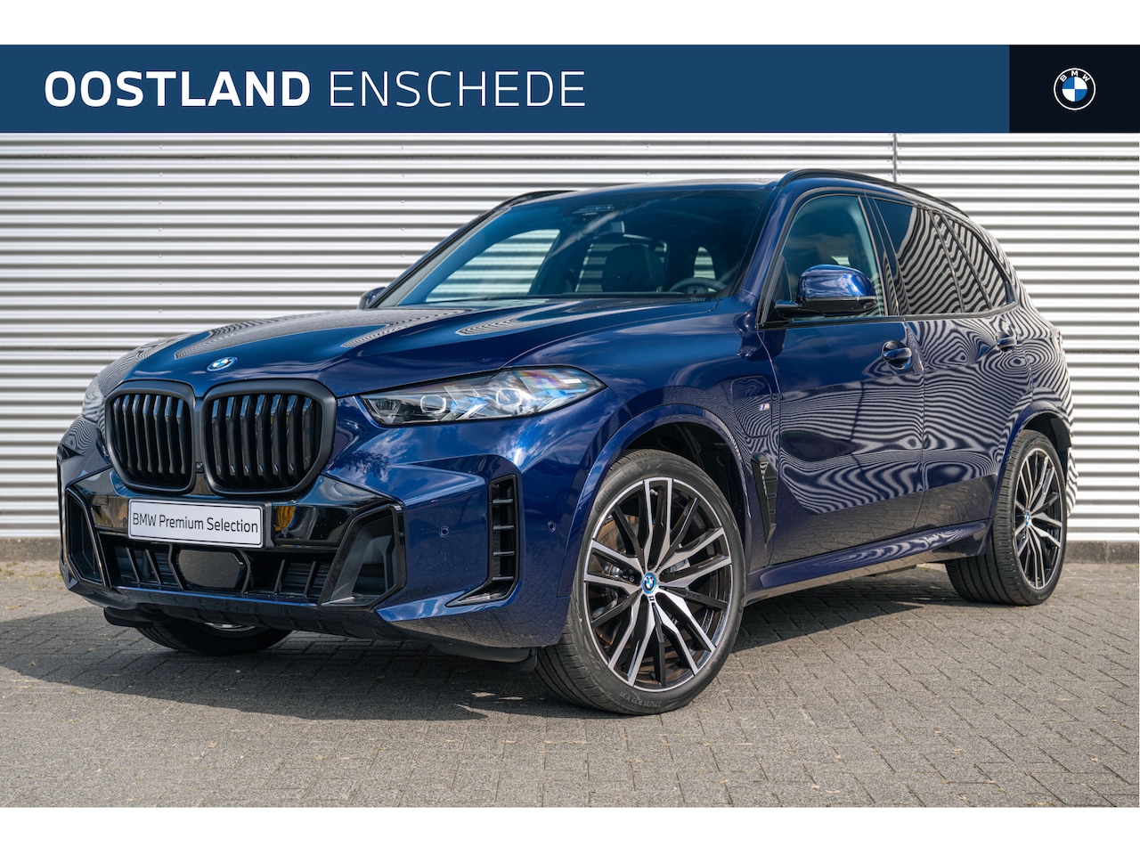 BMW X5 - xDrive50e High Executive M Sport Automaat / Panoramadak Sky Lounge / Trekhaak / Bowers & W - AutoWereld.nl