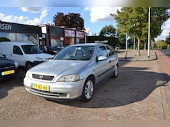 Opel Astra - 1.6-16V Club