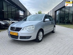Volkswagen Polo - 1.2-12V Trendline Airco Elek pakket Nwe APK