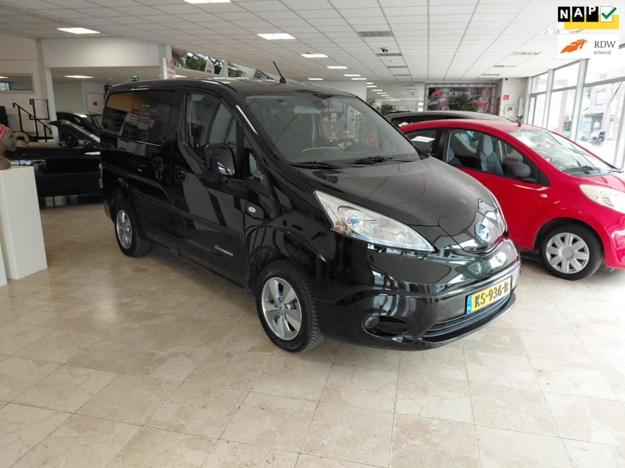 Nissan e-NV200 Evalia - Connect Edition 7p electrisch automaat, navi camera - AutoWereld.nl