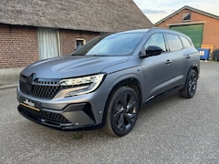 Renault Espace - E-Tech full hybrid 200 iconic 7PERSOONS NAVI PANO TREKHAAK FULL LED MILD HYBRIDE 18000KM