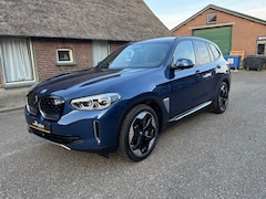 BMW iX3 - High Executive 80 kWh PANO TREKHAAK LEER GR NAVI 62000KM