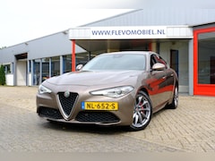 Alfa Romeo Giulia - 2.2 Eco Business Super Aut. Half-Leder|LED|Clima|Navi|DAB+