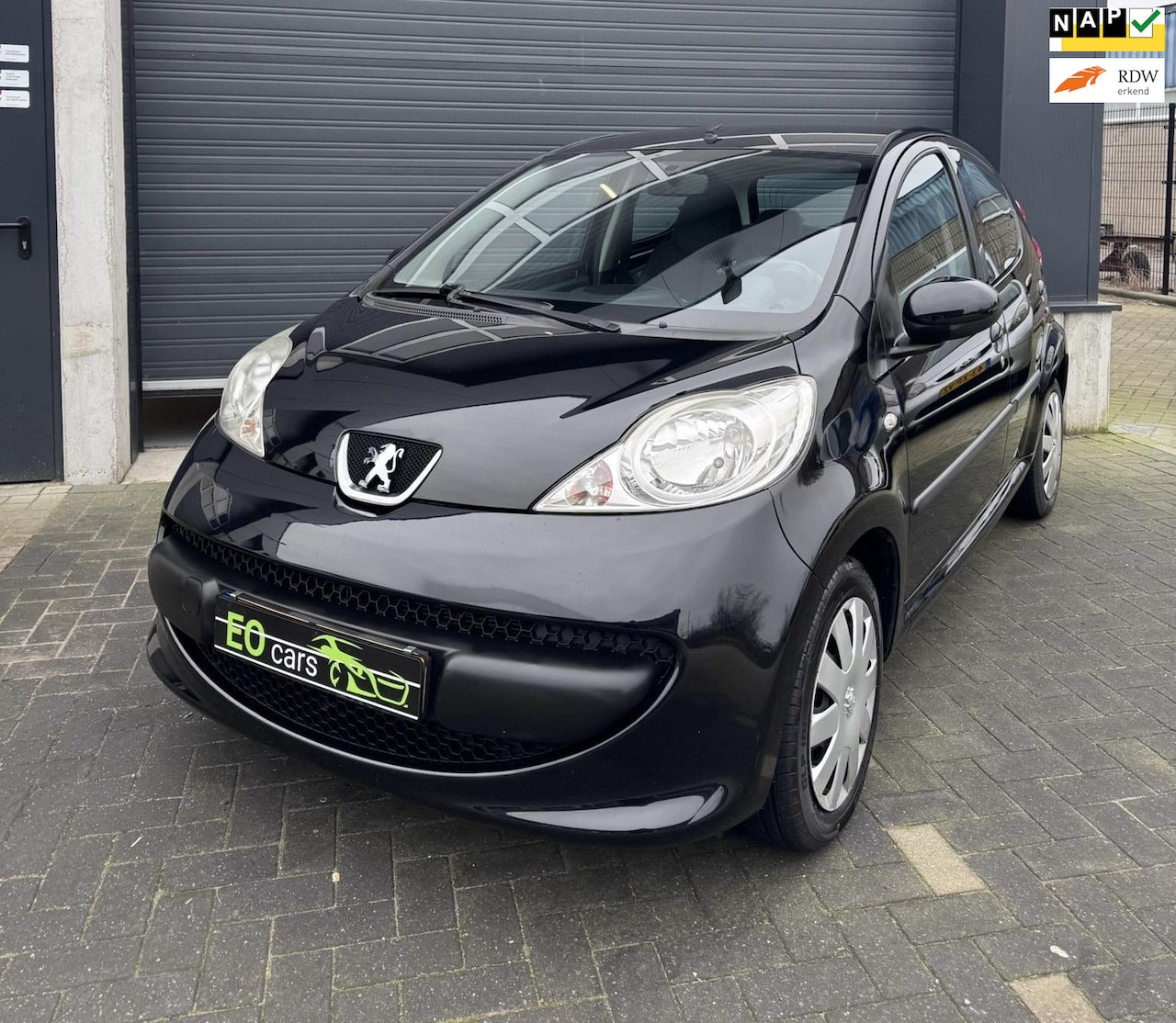 Peugeot 107 - 1.0-12V XS 5 deurs airco - AutoWereld.nl