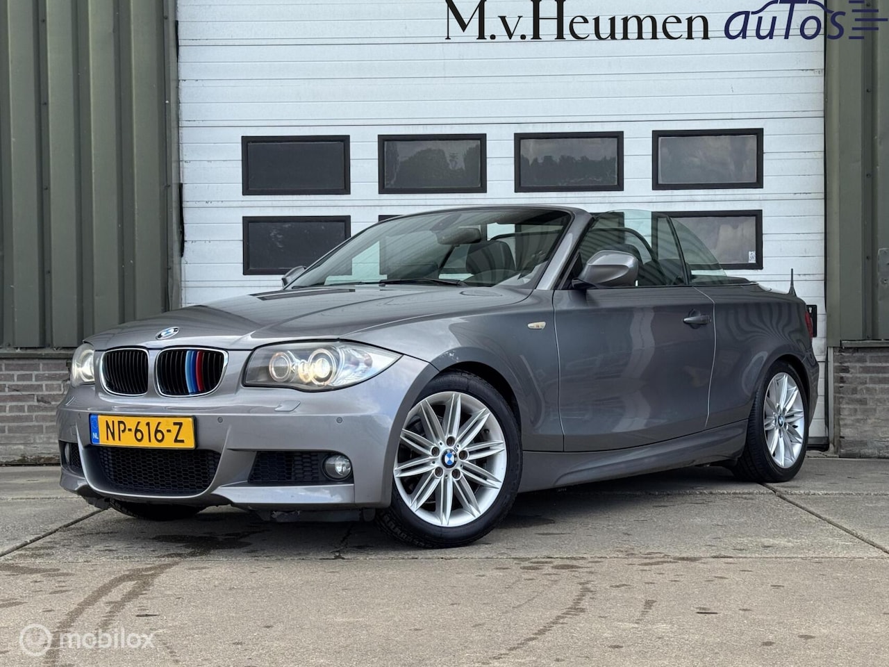 BMW 1-serie Cabrio - 118i M Pakket Automaat Leder Camera - AutoWereld.nl