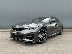 BMW 3-serie - 330e High Executive M-sport Head-Up Laser Schuifdak Keyless