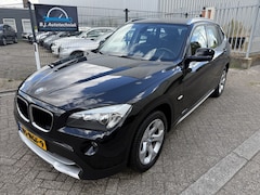 BMW X1 - sDrive18i Exec.Airco ecc afnbare trekhaak IZGST