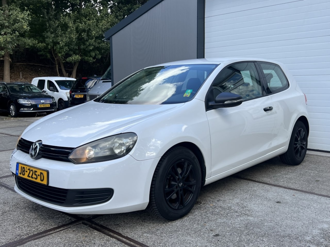 Volkswagen Golf - 1.6 TDI Trendline | Airco | Cruisecontrol | Lm velgen - AutoWereld.nl
