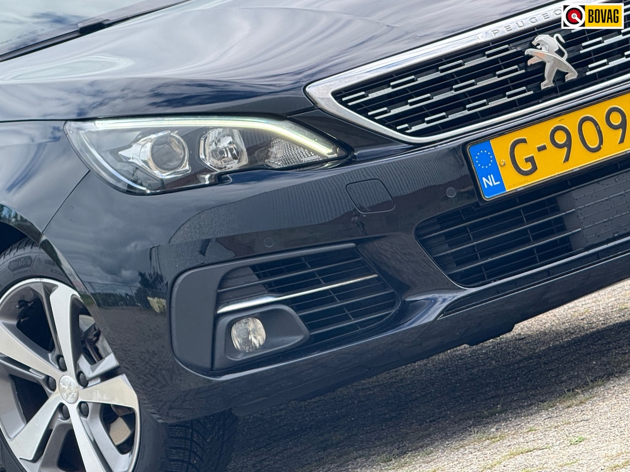 Peugeot 308 SW - 1.2 PureTech 130pk Allure EAT8 Automaat - Noir Perla Nera - Chique - AutoWereld.nl